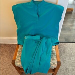 Figs Teal Women's Set